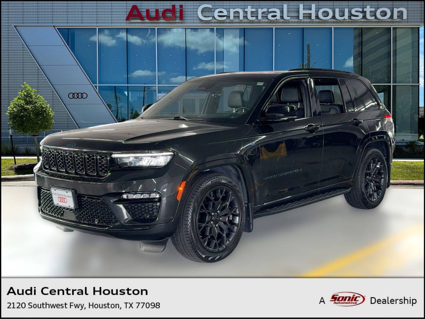 2023 Jeep Grand Cherokee Summit Reserve 4xe — SUV — 27,676 mi — Houston, TX