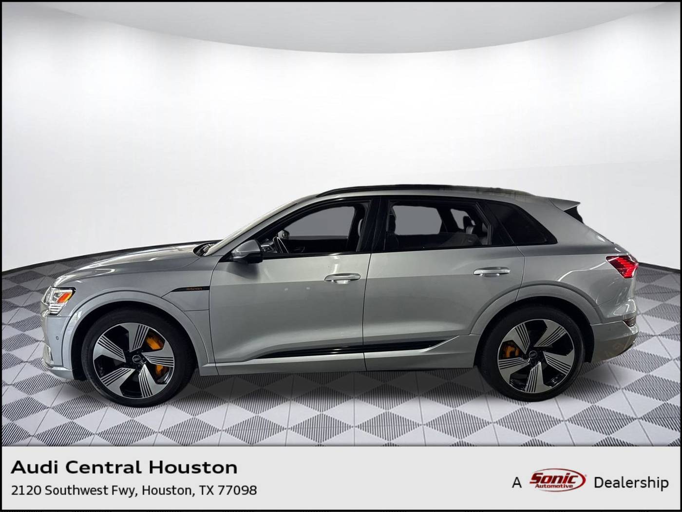 2022 Audi e-tron Premium Plus — SUV — 17,614 mi — Houston, TX