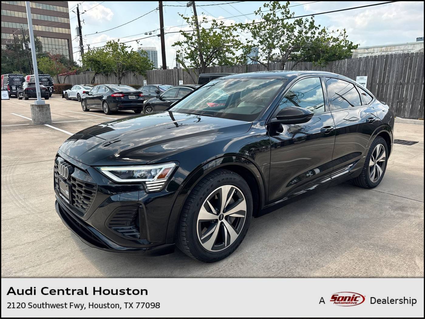2024 Audi Q8 e-tron S line Premium — SUV — 9,505 mi — Houston, TX