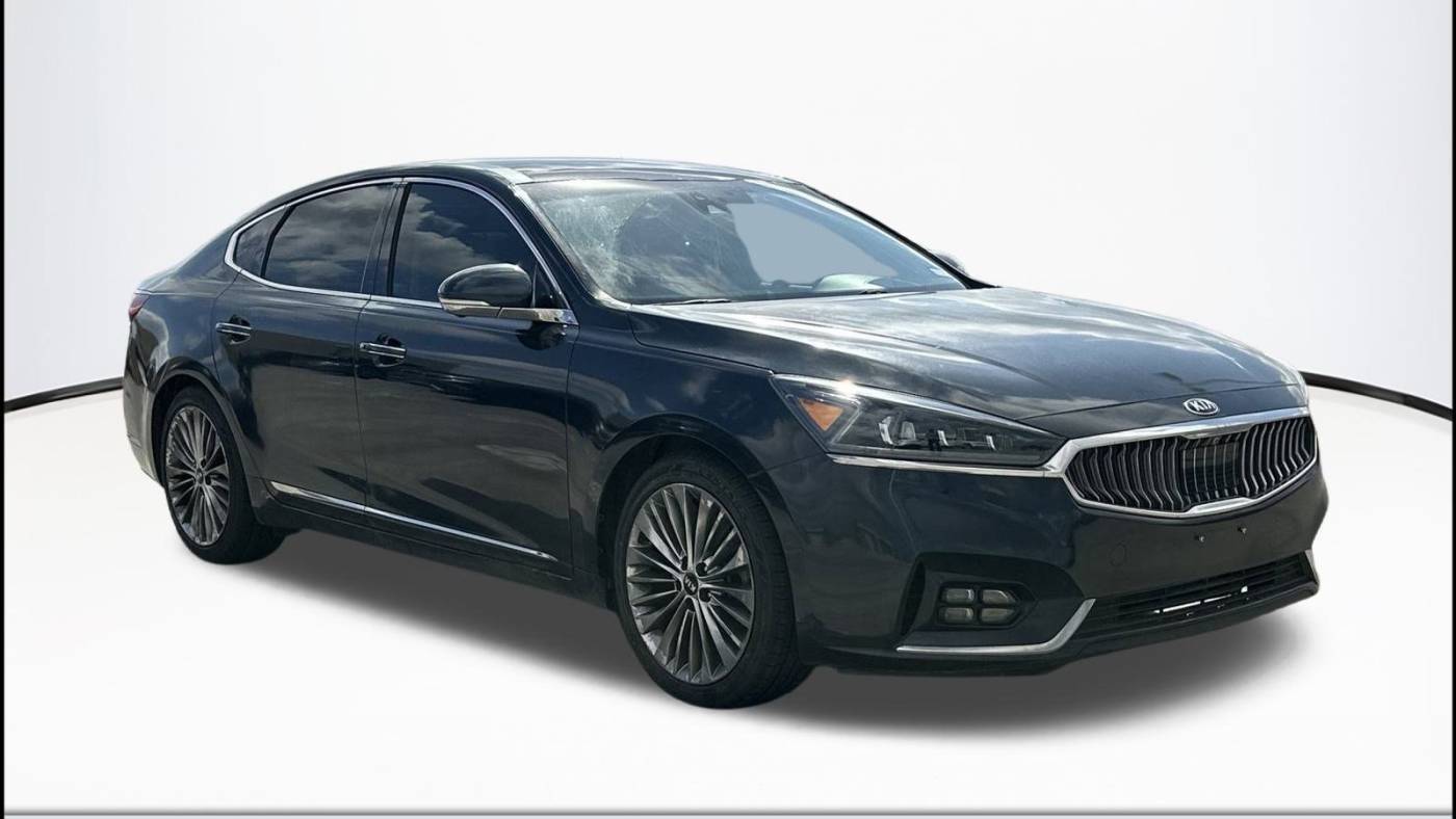 2017 Kia Cadenza Limited — Sedan — 93,520 mi — Houston, TX