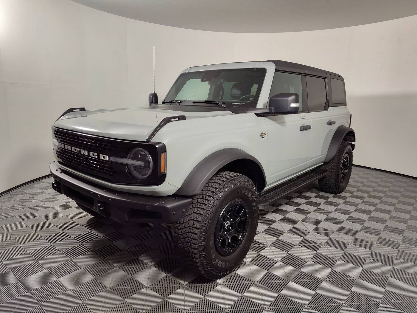 2023 Ford Bronco Wildtrak — SUV — 20,733 mi — Houston, TX