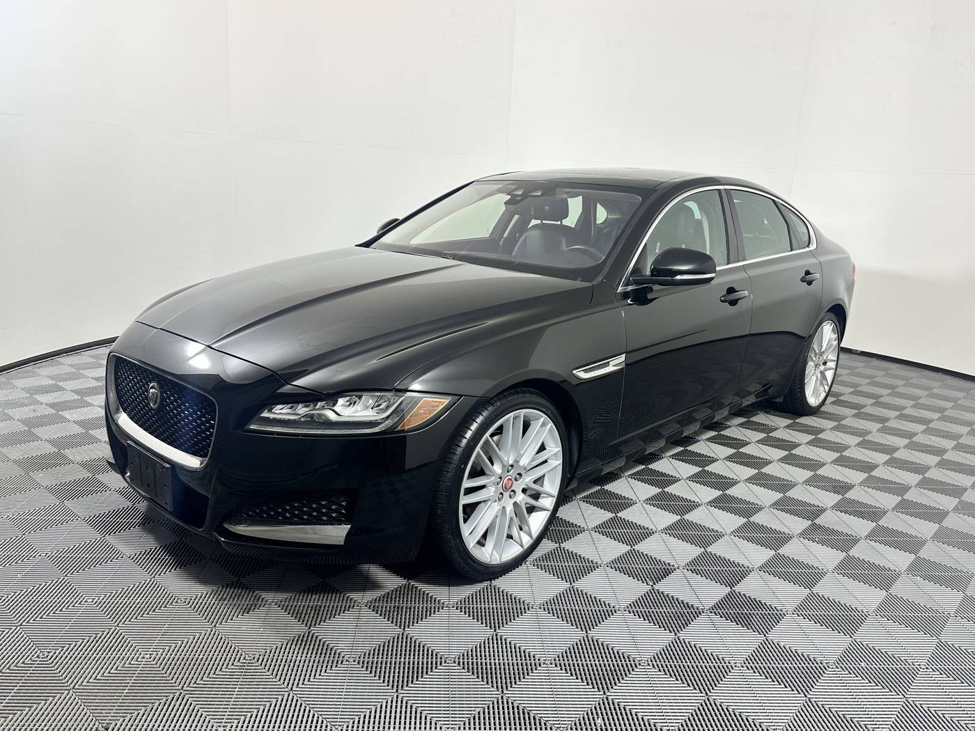 2020 Jaguar XF Prestige — Sedan — 69,767 mi — Houston, TX