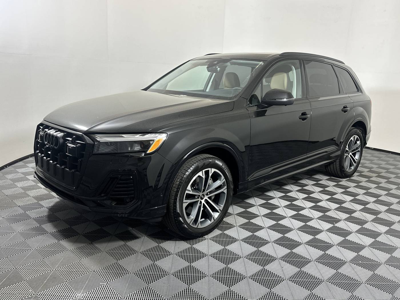 2025 Audi Q7 Premium Plus — SUV — 2,902 mi — Houston, TX