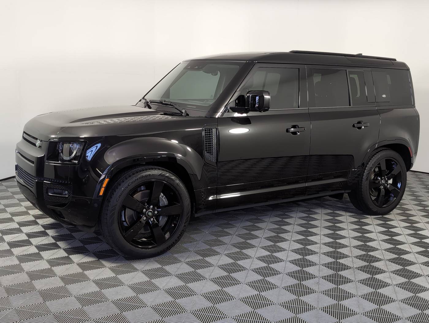 2024 Land Rover Defender X-Dynamic SE — SUV — 8,646 mi — Houston, TX