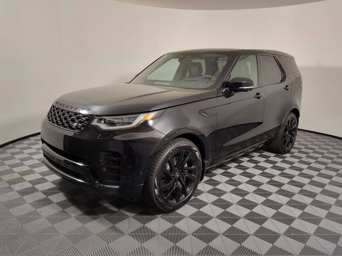 2025 Land Rover Discovery Dynamic SE — SUV — 4,589 mi — Houston, TX