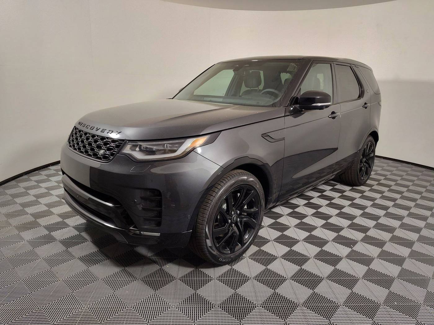 2025 Land Rover Discovery Dynamic SE — SUV — 1,276 mi — Houston, TX