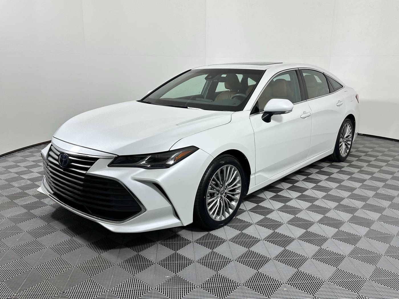 2022 Toyota Avalon Hybrid Limited — Sedan — 30,595 mi — Houston, TX