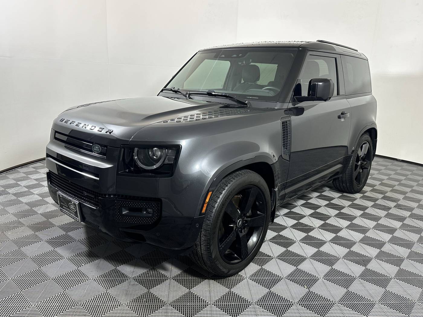 2023 Land Rover Defender X-Dynamic SE — SUV — 21,253 mi — Houston, TX