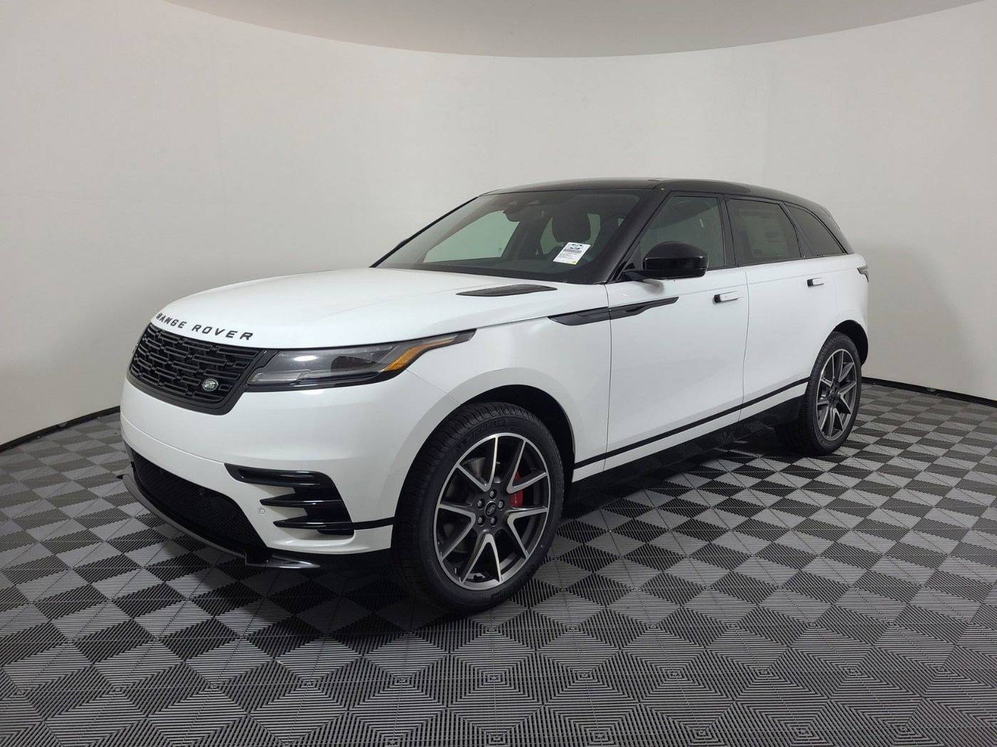 2025 Land Rover Range Rover Velar Dynamic SE — SUV — 5,978 mi — Houston, TX