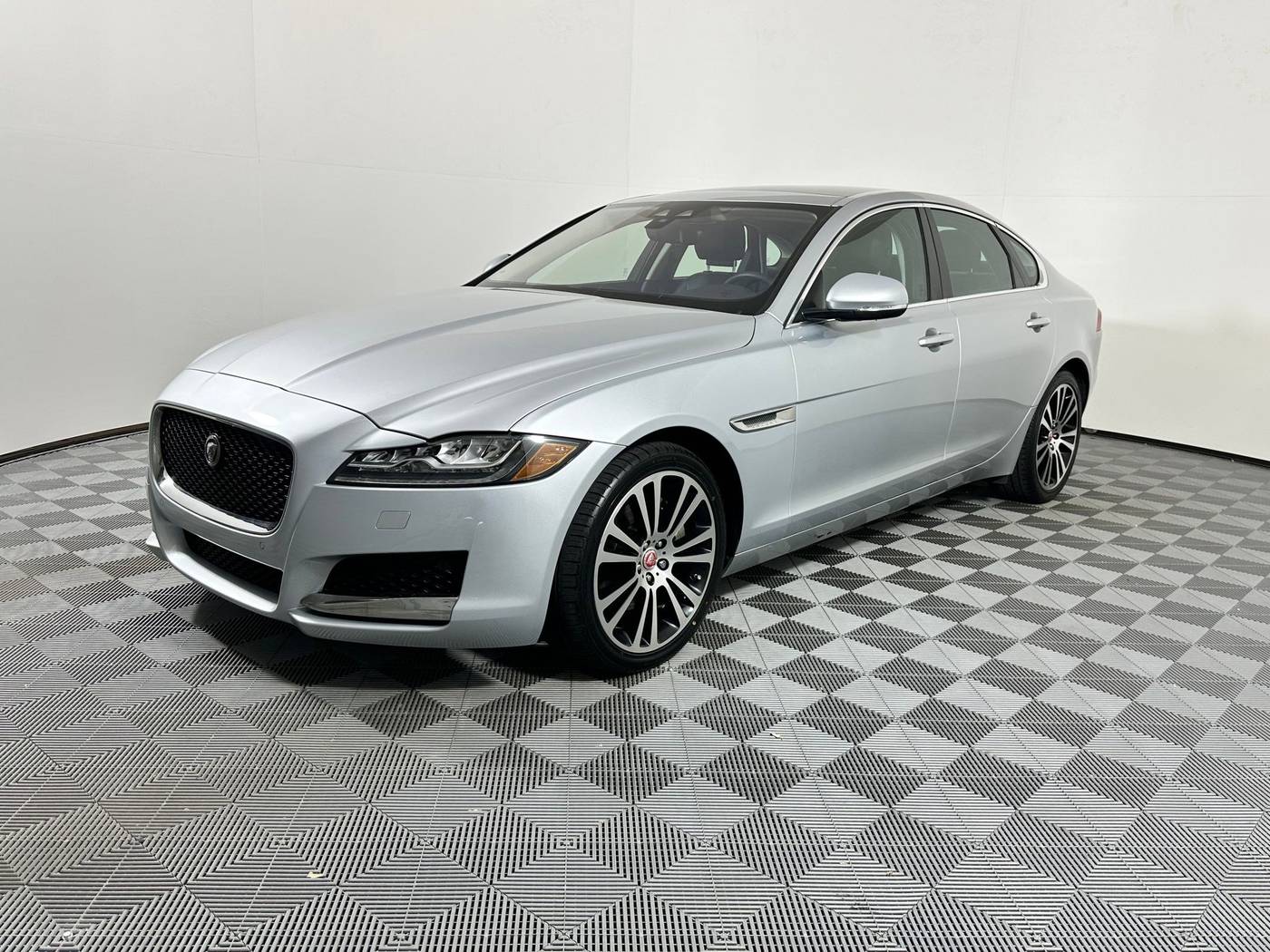2019 Jaguar XF Prestige — Sedan — 44,958 mi — Houston, TX