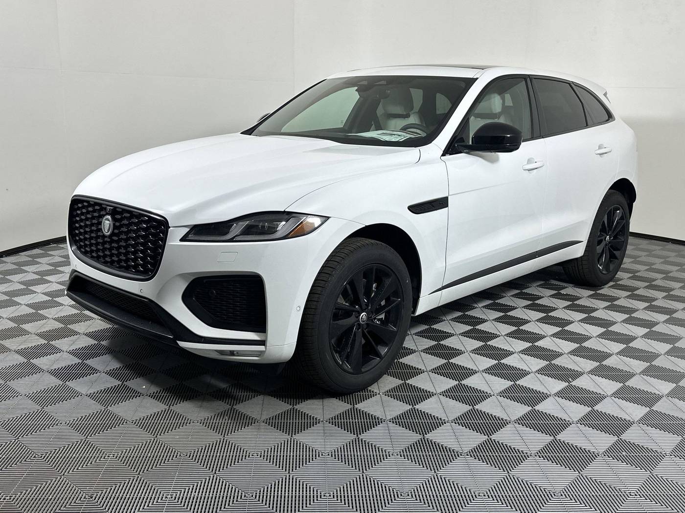 2026 Jaguar F-PACE R-Dynamic S — SUV — 5 mi — Houston, TX