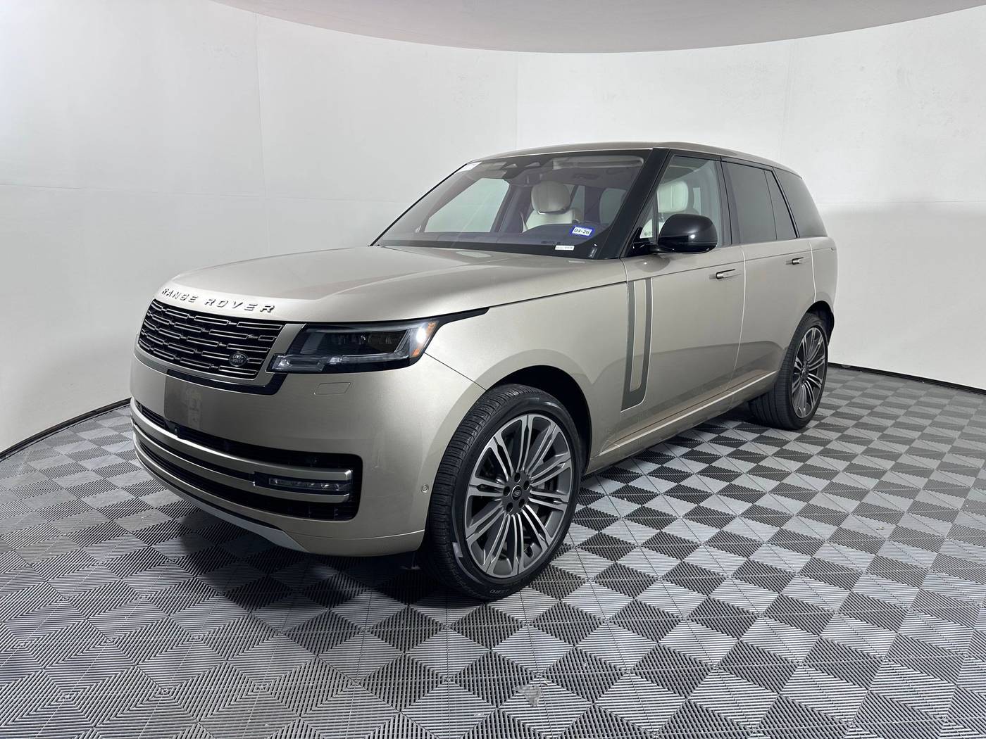 2023 Land Rover Range Rover SE — SUV — 24,277 mi — Houston, TX