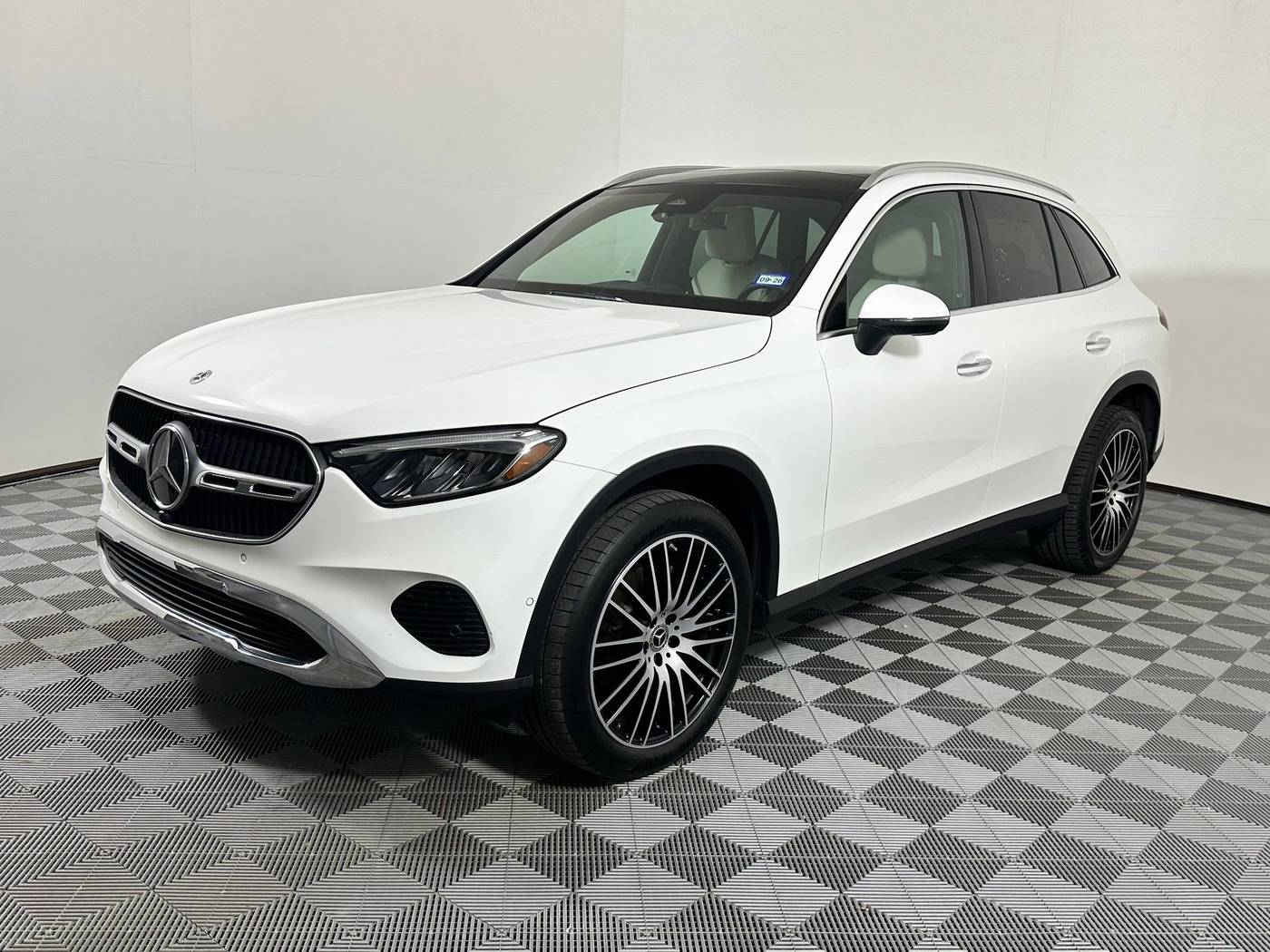 2025 Mercedes-Benz GLC GLC 300 — SUV — 14,005 mi — Houston, TX