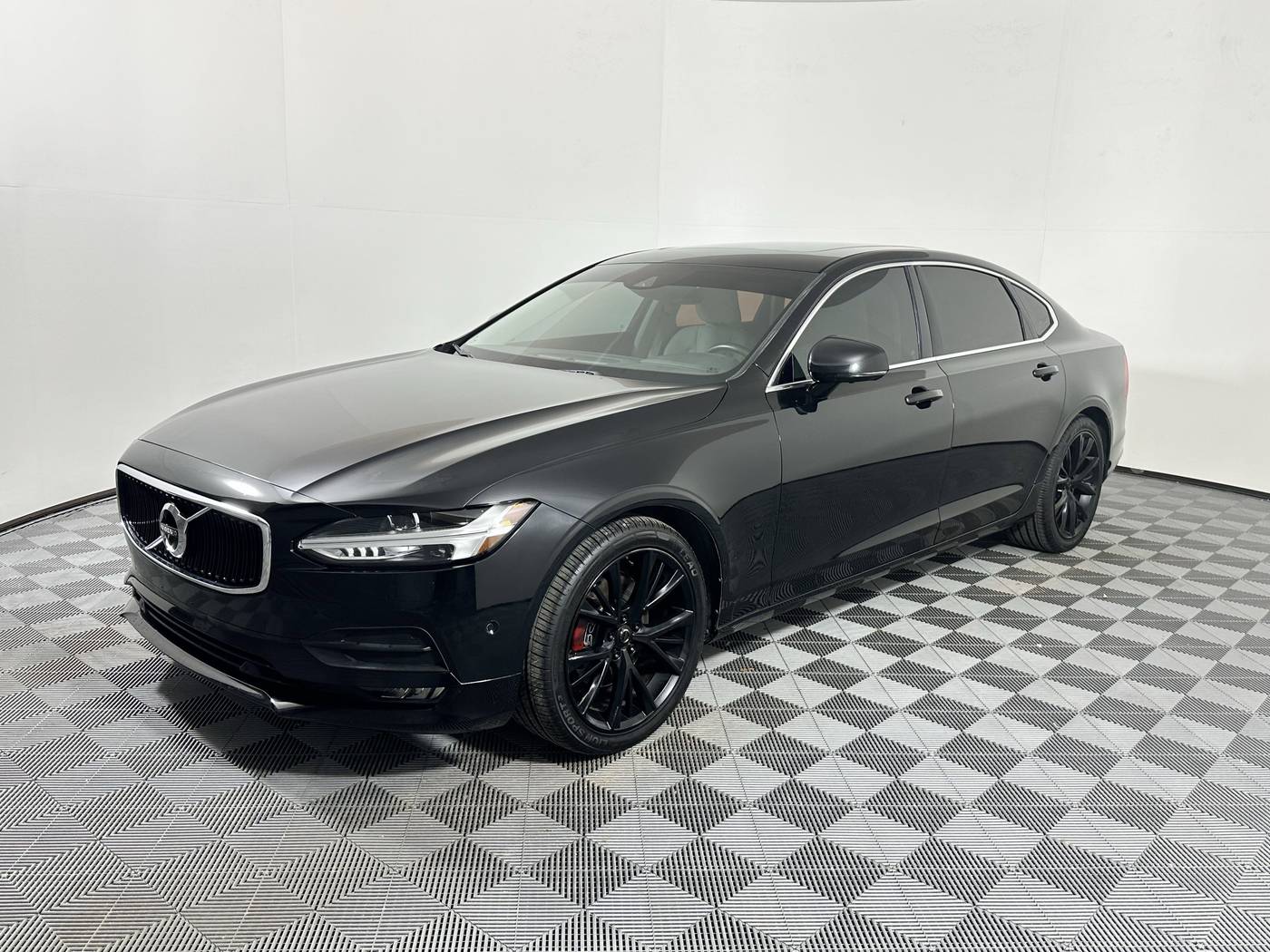 2018 Volvo S90 Momentum — Sedan — 83,957 mi — Houston, TX