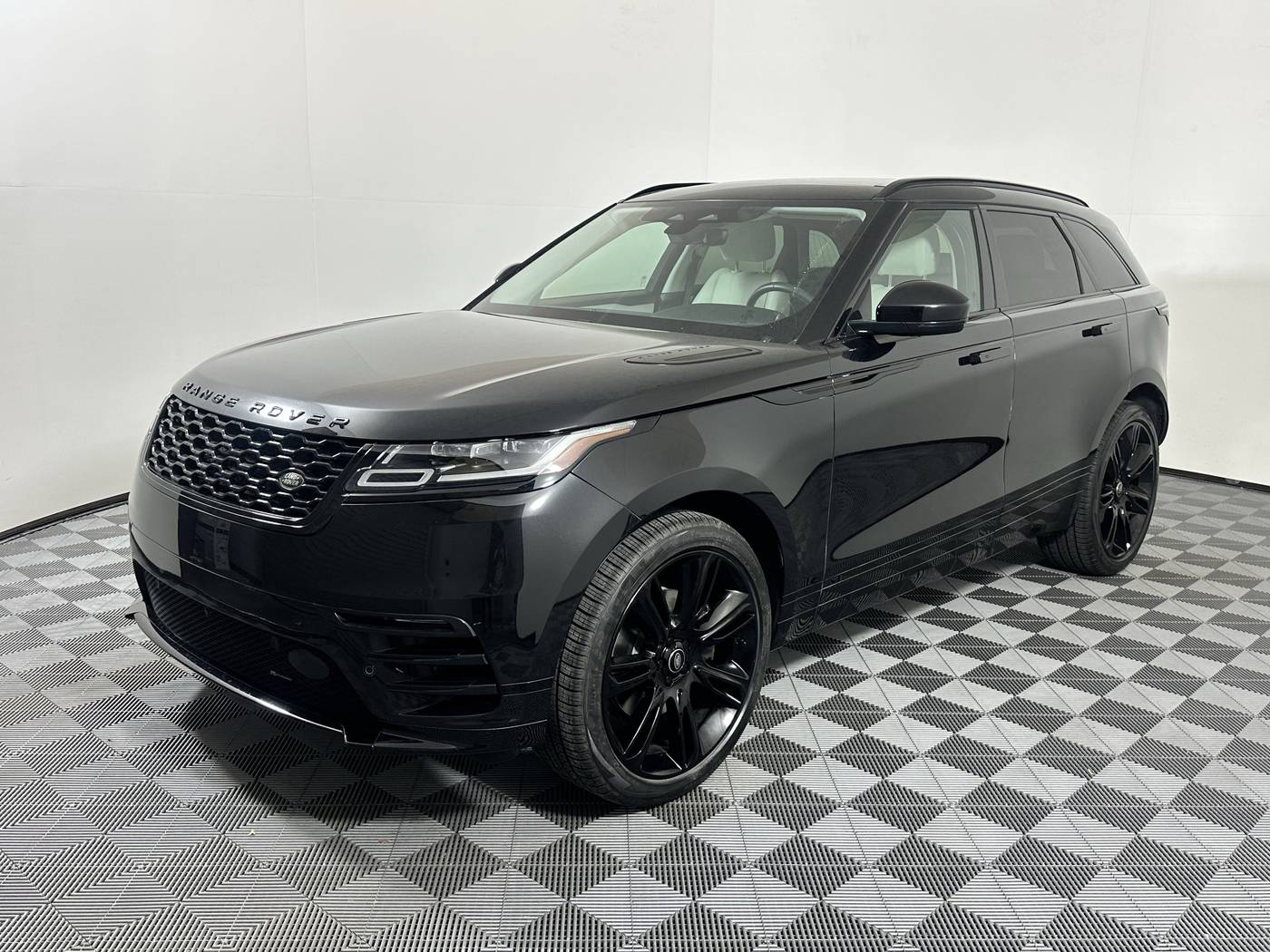 2023 Land Rover Range Rover Velar R-Dynamic S — SUV — 33,307 mi — Houston, TX