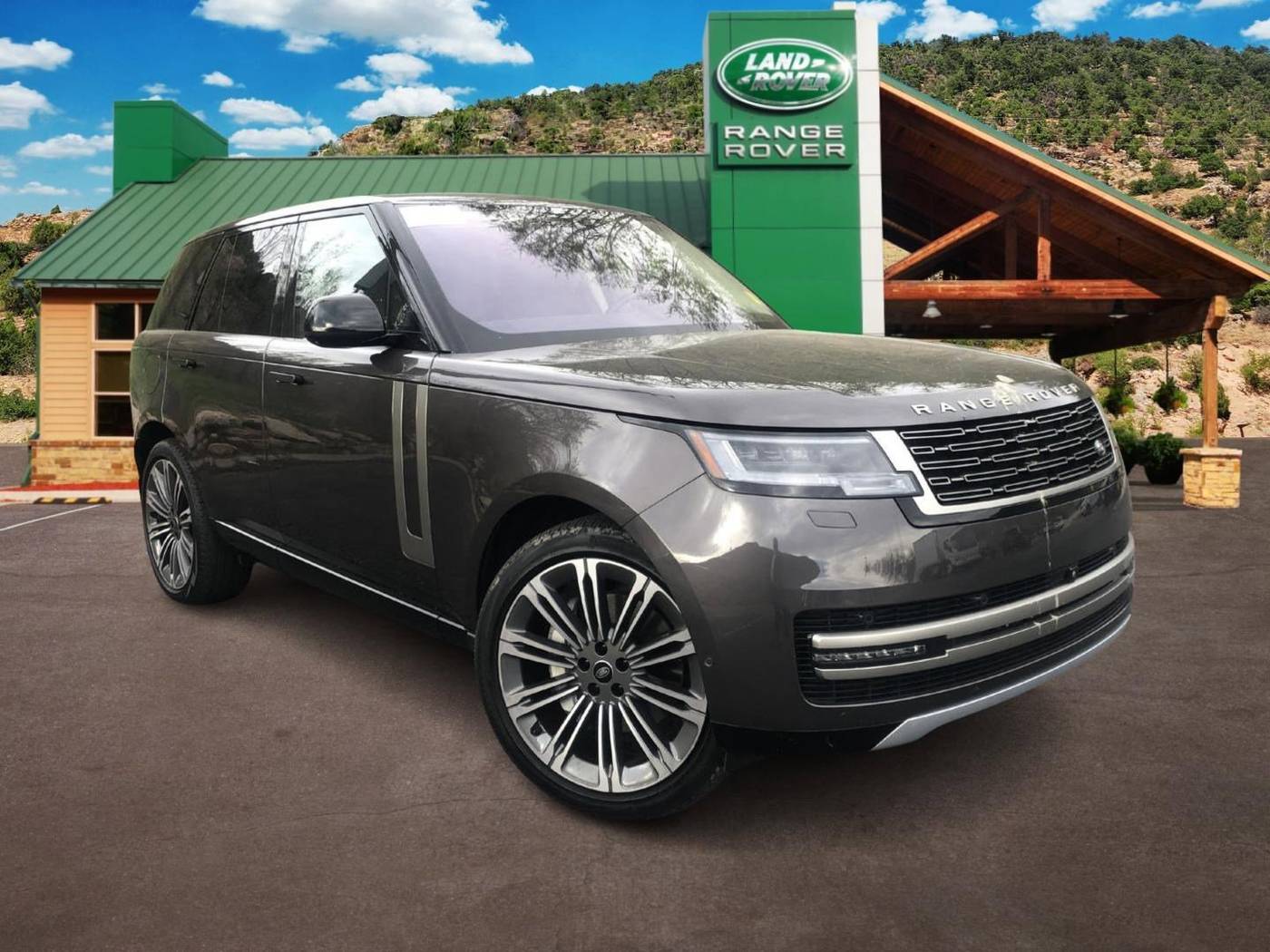 2023 Land Rover Range Rover SE — SUV — 22,515 mi — Houston, TX