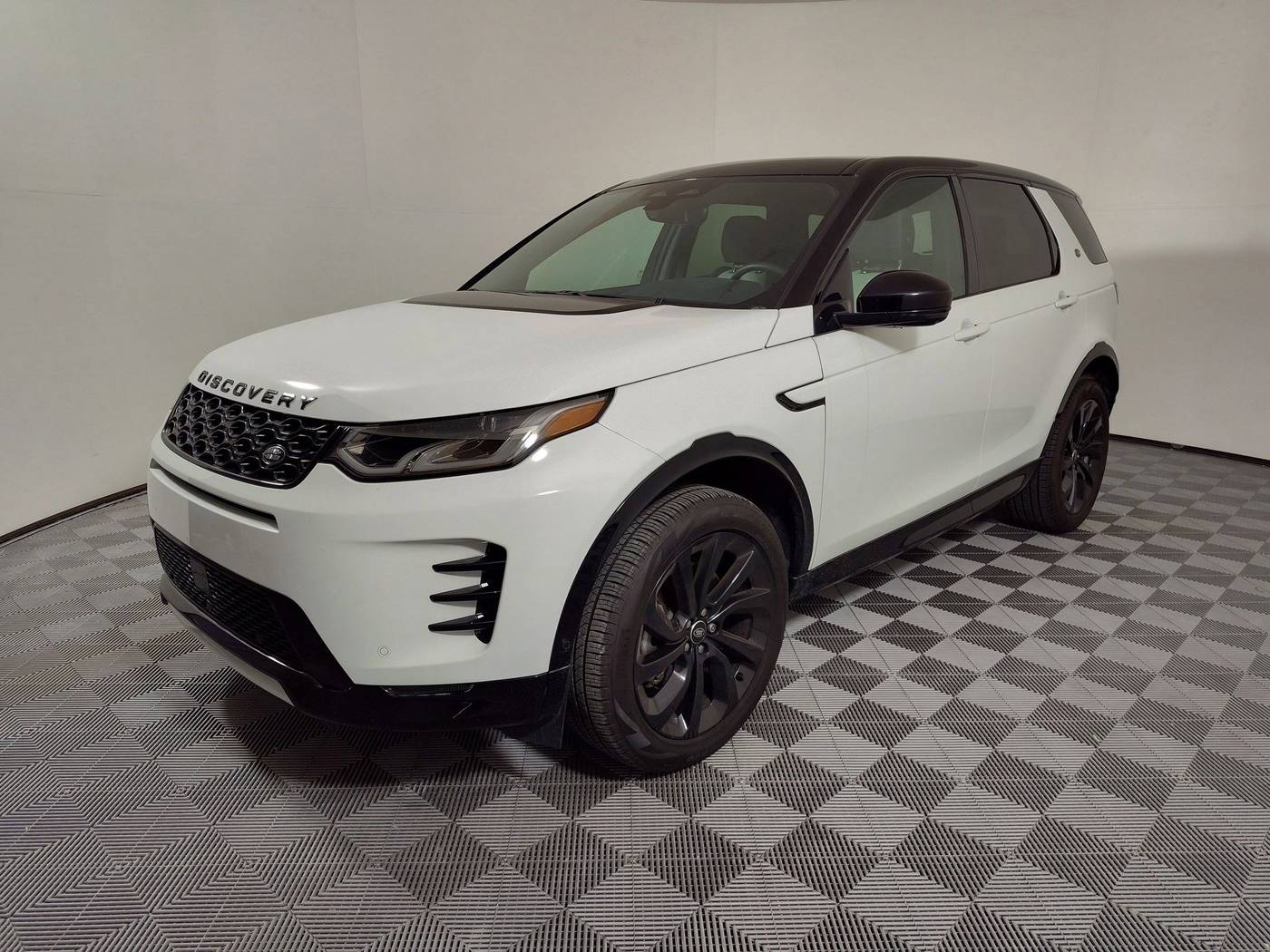 2025 Land Rover Discovery Sport Dynamic SE — SUV — 5,227 mi — Houston, TX