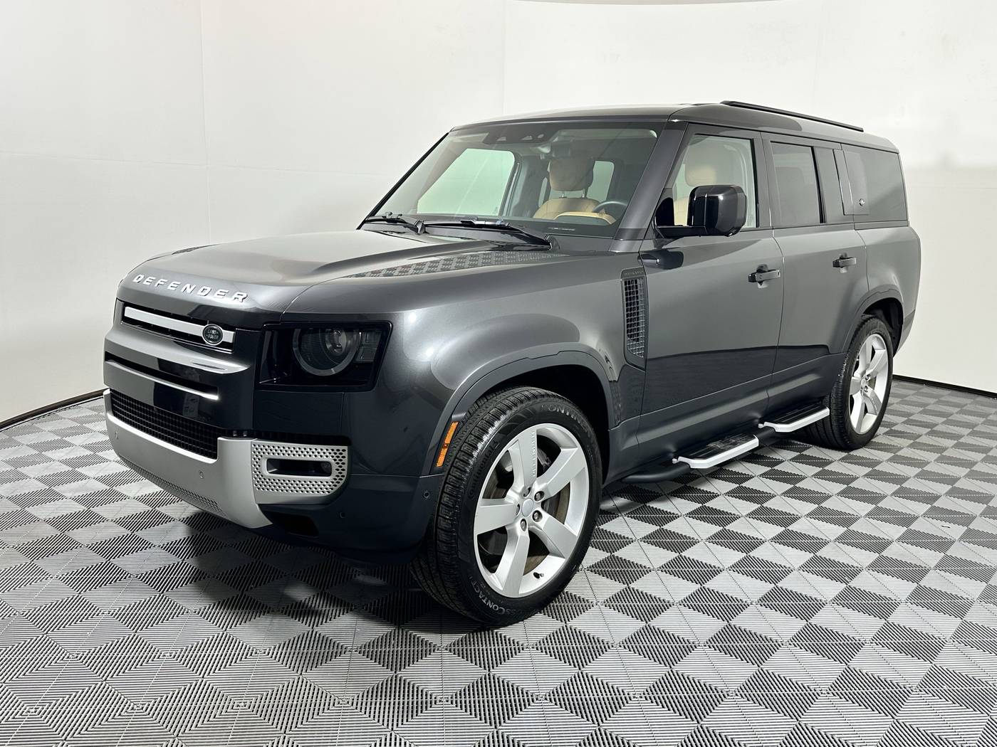 2023 Land Rover Defender First Edition — SUV — 15,190 mi — Houston, TX