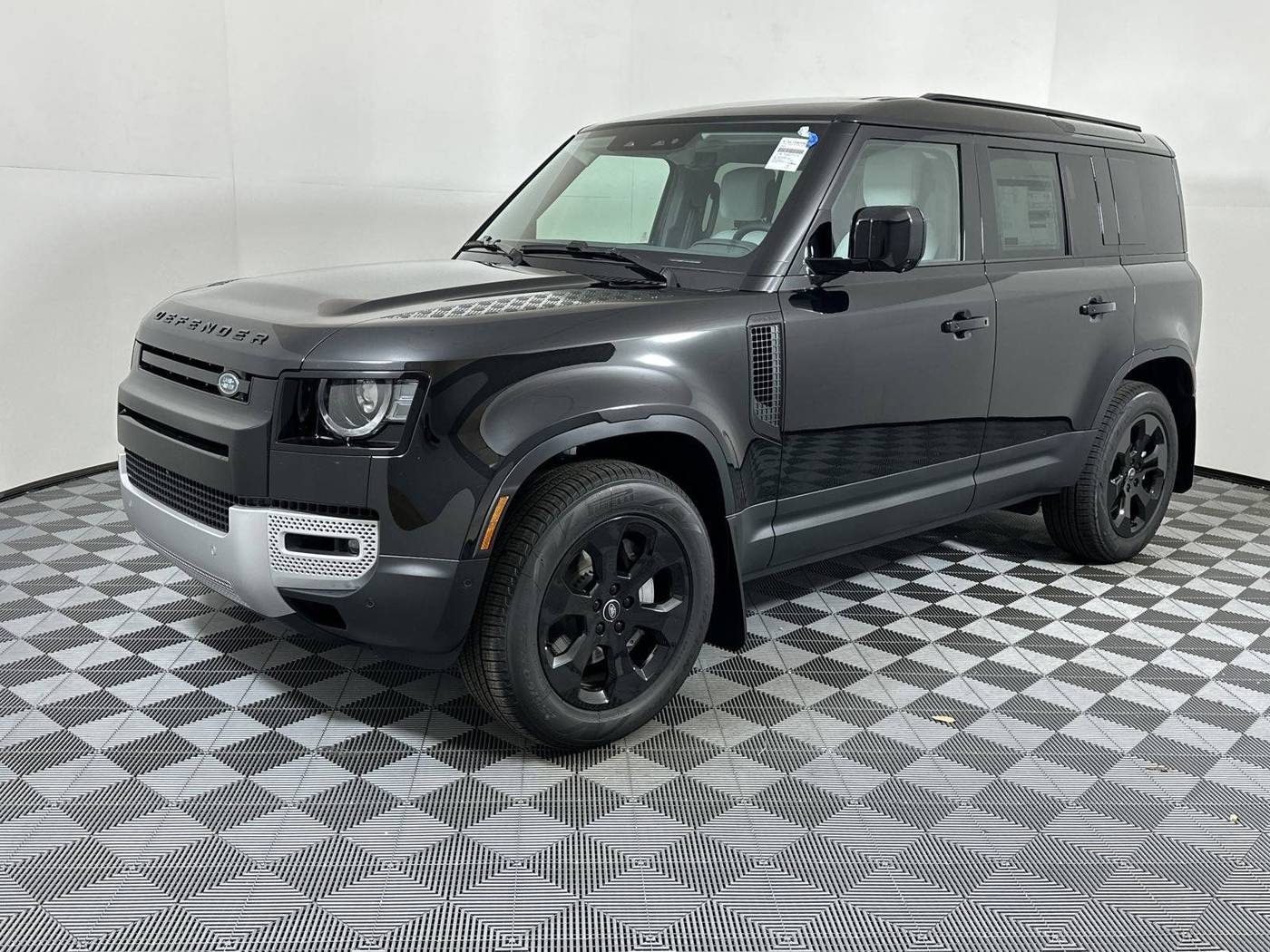 2025 Land Rover Defender S — SUV — 3,487 mi — Houston, TX