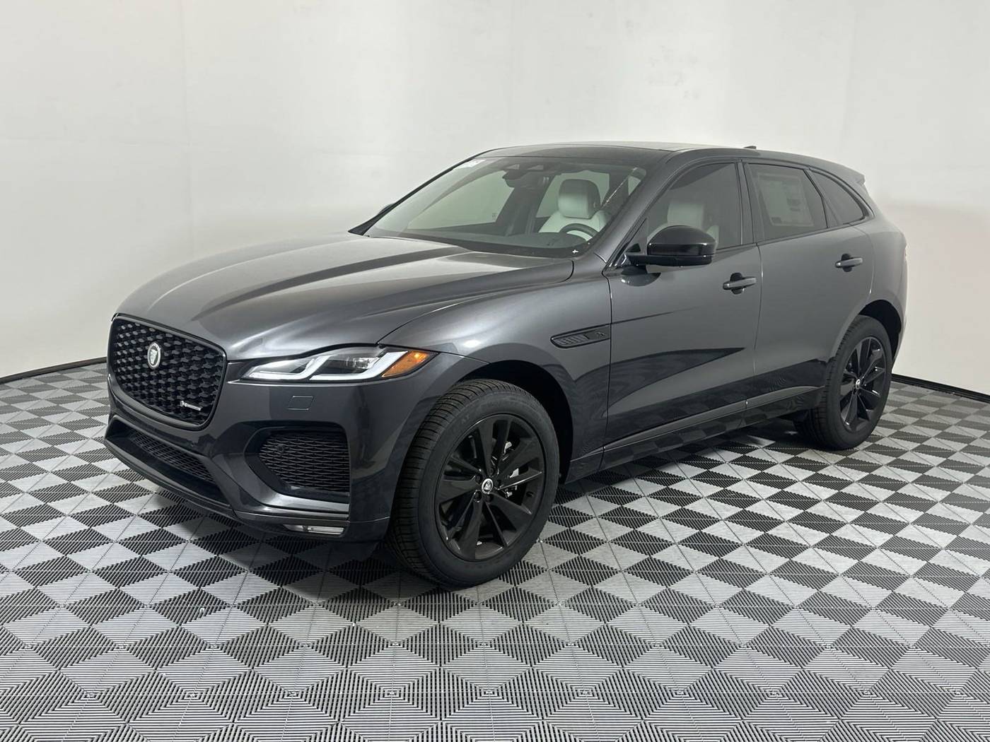 2025 Jaguar F-PACE R-Dynamic S — SUV — 5,177 mi — Houston, TX