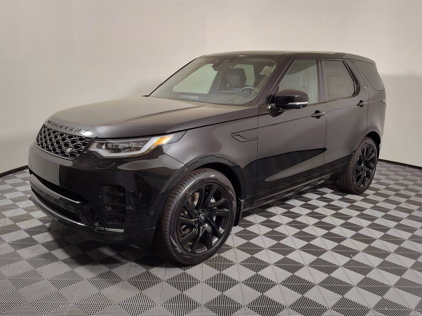 2025 Land Rover Discovery Dynamic SE — SUV — 3,617 mi — Houston, TX