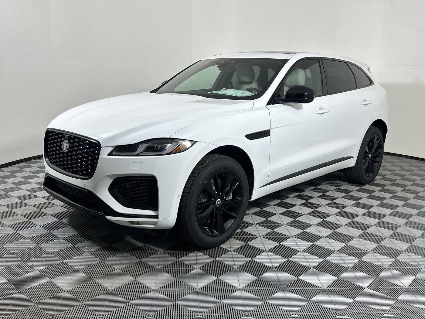 2026 Jaguar F-PACE R-Dynamic S — SUV — 5 mi — Houston, TX