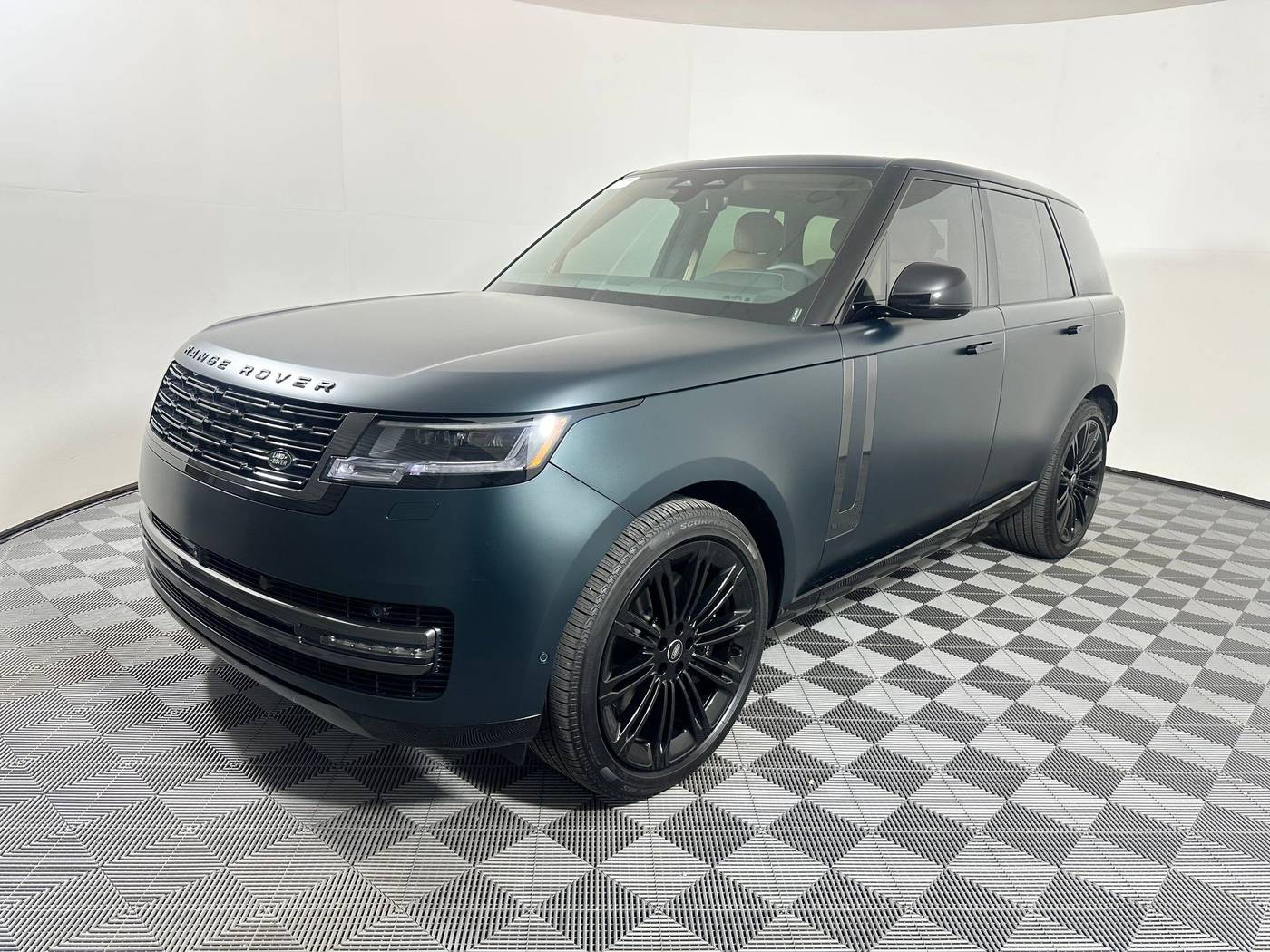 2025 Land Rover Range Rover SE — SUV — 691 mi — Houston, TX