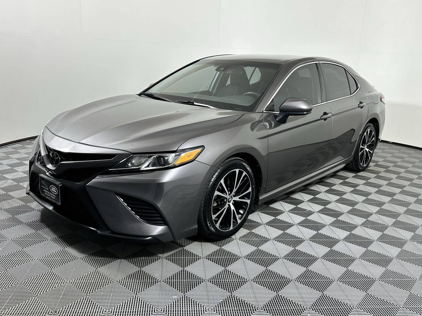2019 Toyota Camry SE — Sedan — 117,422 mi — Houston, TX