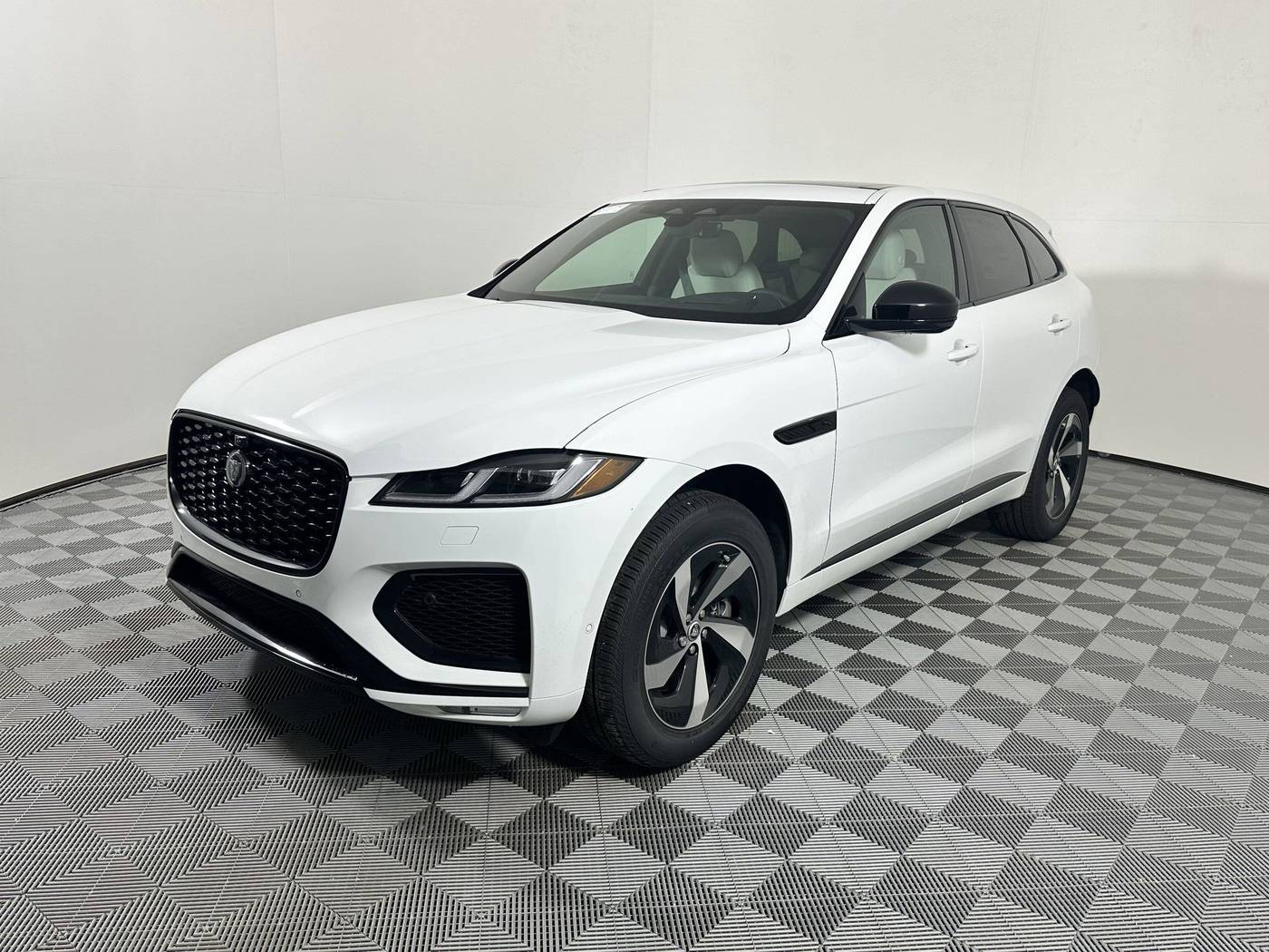 2026 Jaguar F-PACE R-Dynamic S — SUV — 8 mi — Houston, TX