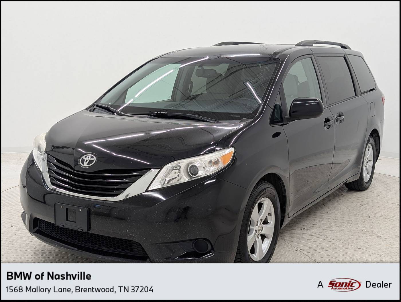 2015 Toyota Sienna LE — Minivan — 141,743 mi — Brentwood, TN