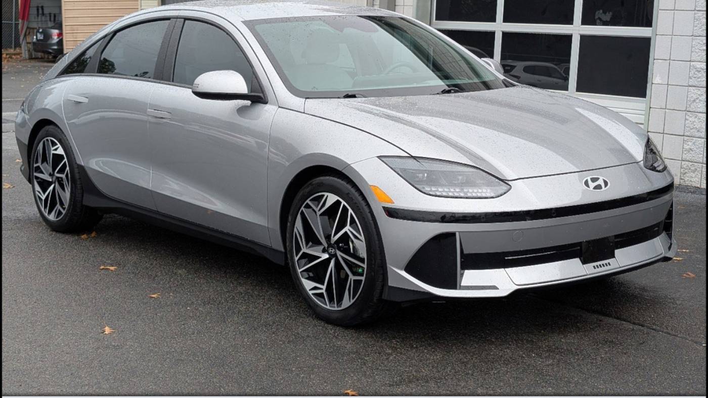 2023 Hyundai IONIQ 6 SEL — Sedan — 29,503 mi — Brentwood, TN