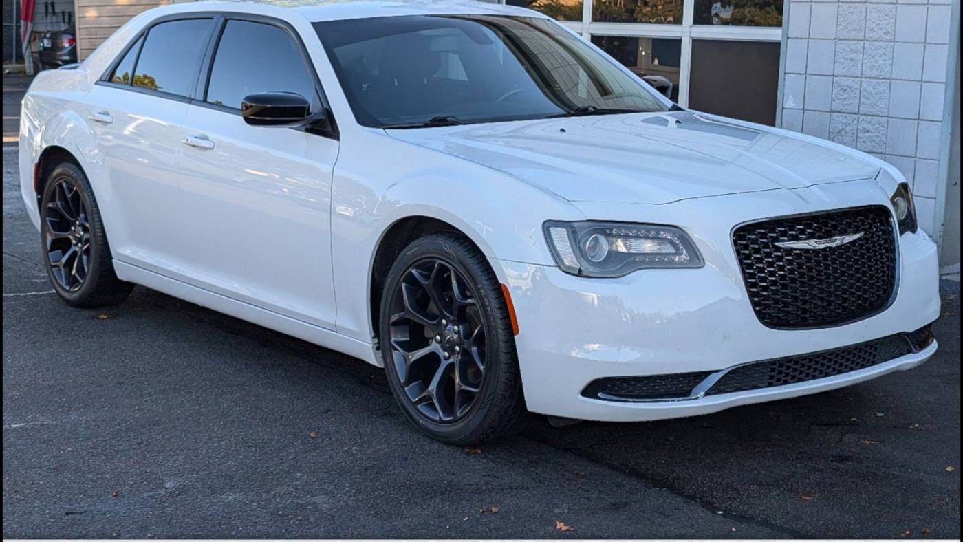 2020 Chrysler 300 Touring — Sedan — 69,386 mi — Brentwood, TN