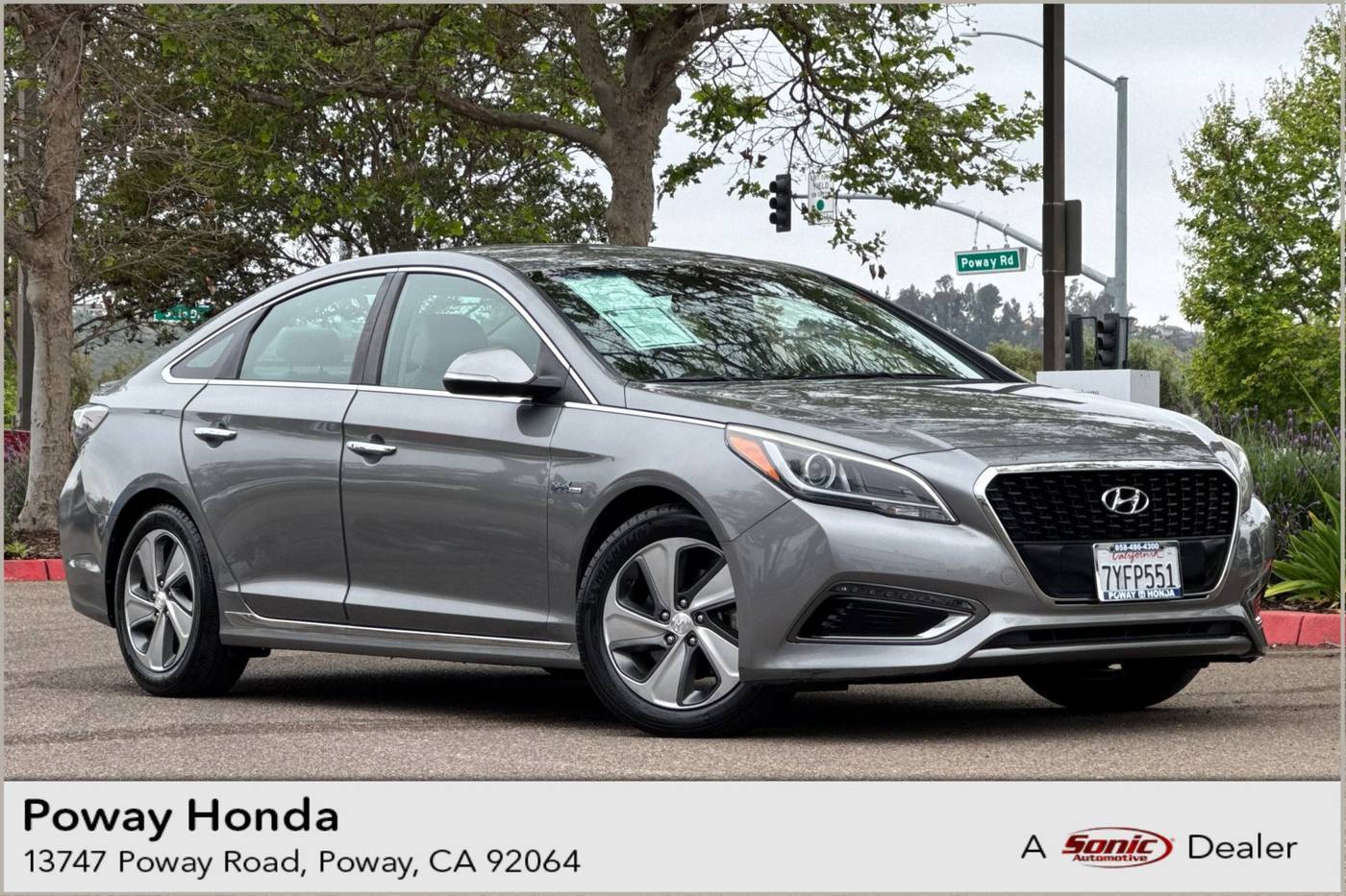 2017 Hyundai Sonata Hybrid Limited — Sedan — 88,211 mi — Poway, CA