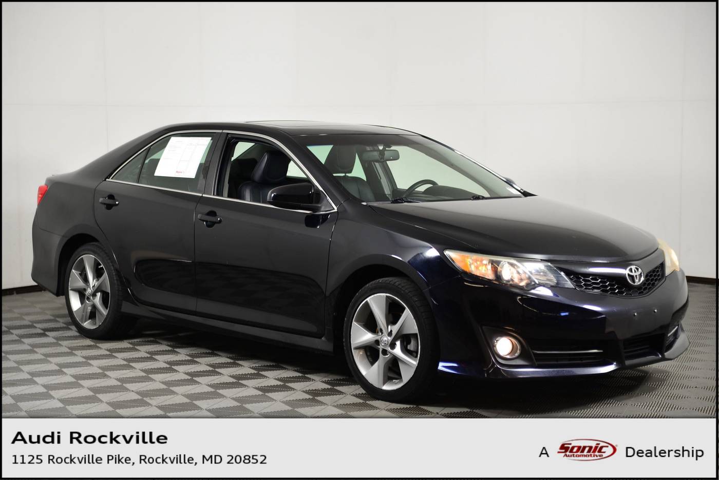 2014 Toyota Camry SE V6 — Sedan — 105,905 mi — Rockville, MD