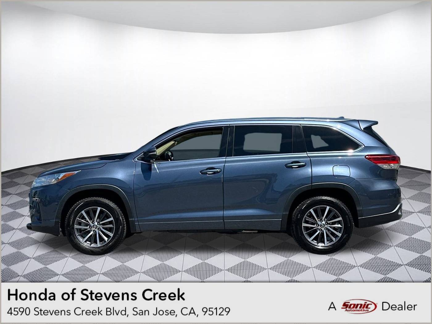 2017 Toyota Highlander XLE — SUV — 95,663 mi — Santa Clara, CA