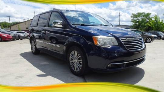 2014 Chrysler Town & Country Touring-L — Minivan — 109,109 mi — Cincinnati, OH