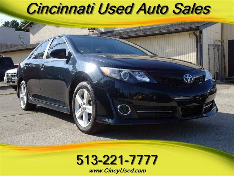 2014 Toyota Camry SE — Sedan — 104,722 mi — Cincinnati, OH