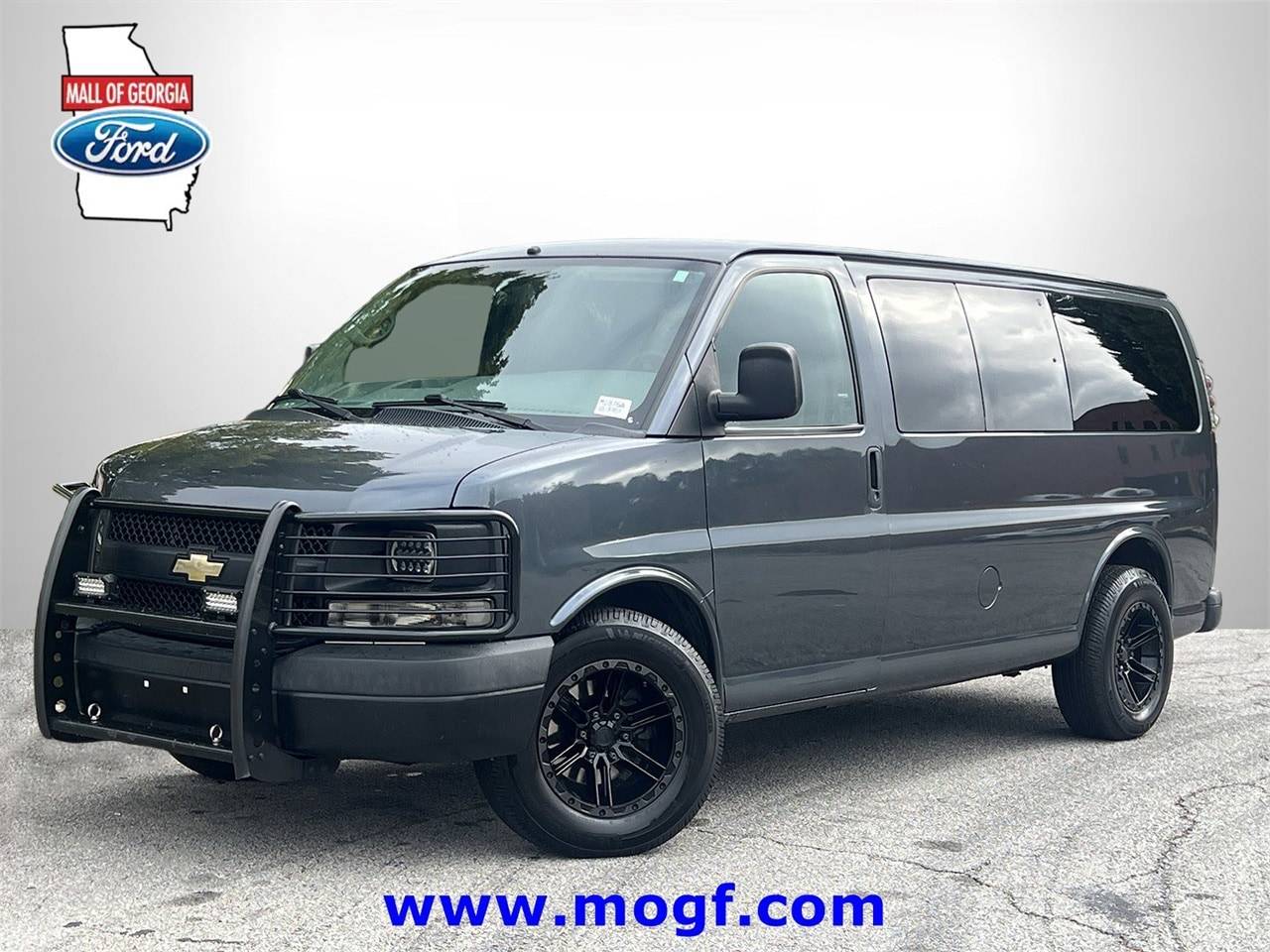 2014 Chevrolet Express Passenger LS — Passenger Van — 134,729 mi — Buford, GA