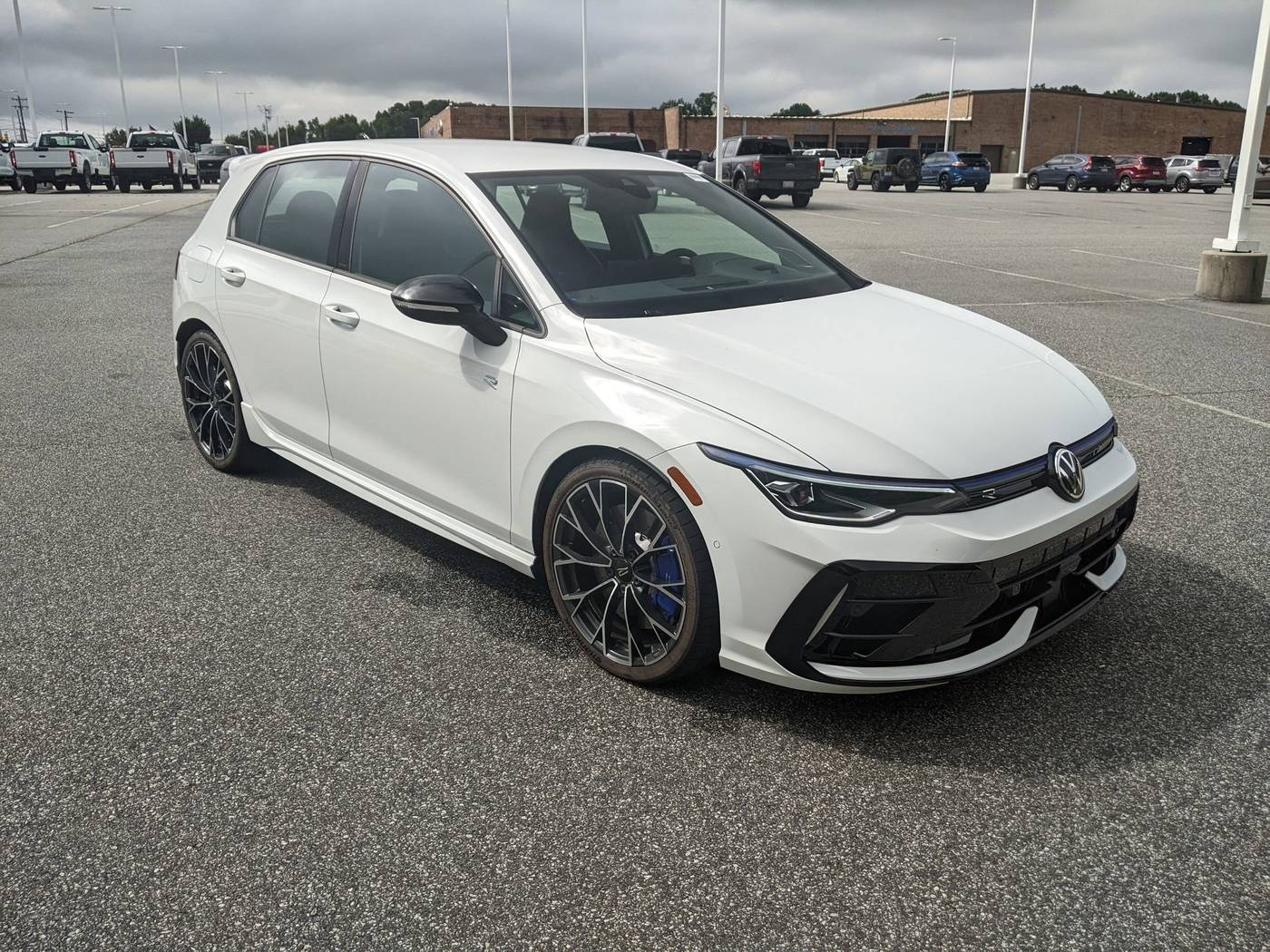 2025 Volkswagen Golf R Base — Hatchback — 1,342 mi — Kernersville, NC