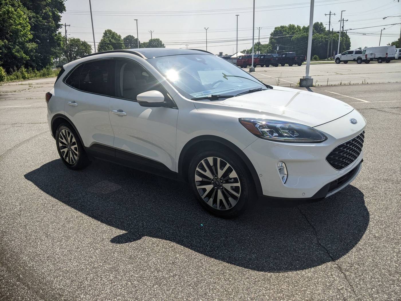 2020 Ford Escape Hybrid Titanium — SUV — 19,338 mi — Kernersville, NC