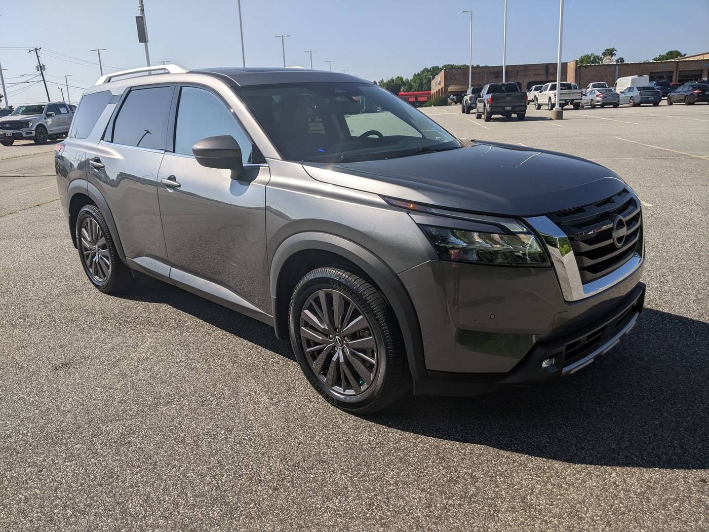 2022 Nissan Pathfinder SL — SUV — 45,718 mi — Kernersville, NC