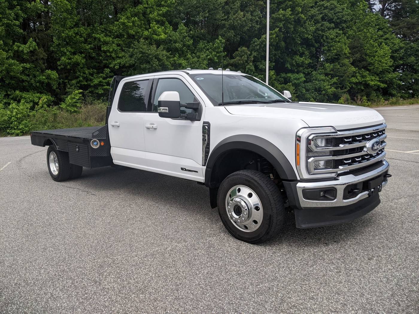 2023 Ford Super Duty F-550 Chassis Cab LARIAT — Chassis Cab Truck — 12,164 mi — Kernersville, NC