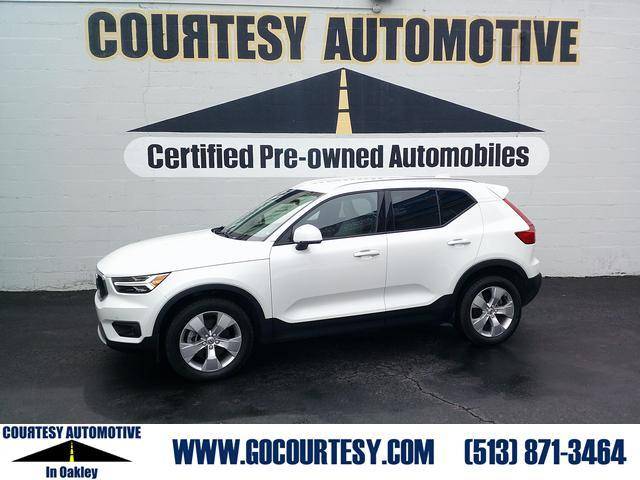 2022 Volvo XC40 Momentum — SUV — 5,407 mi — Cincinnati, OH