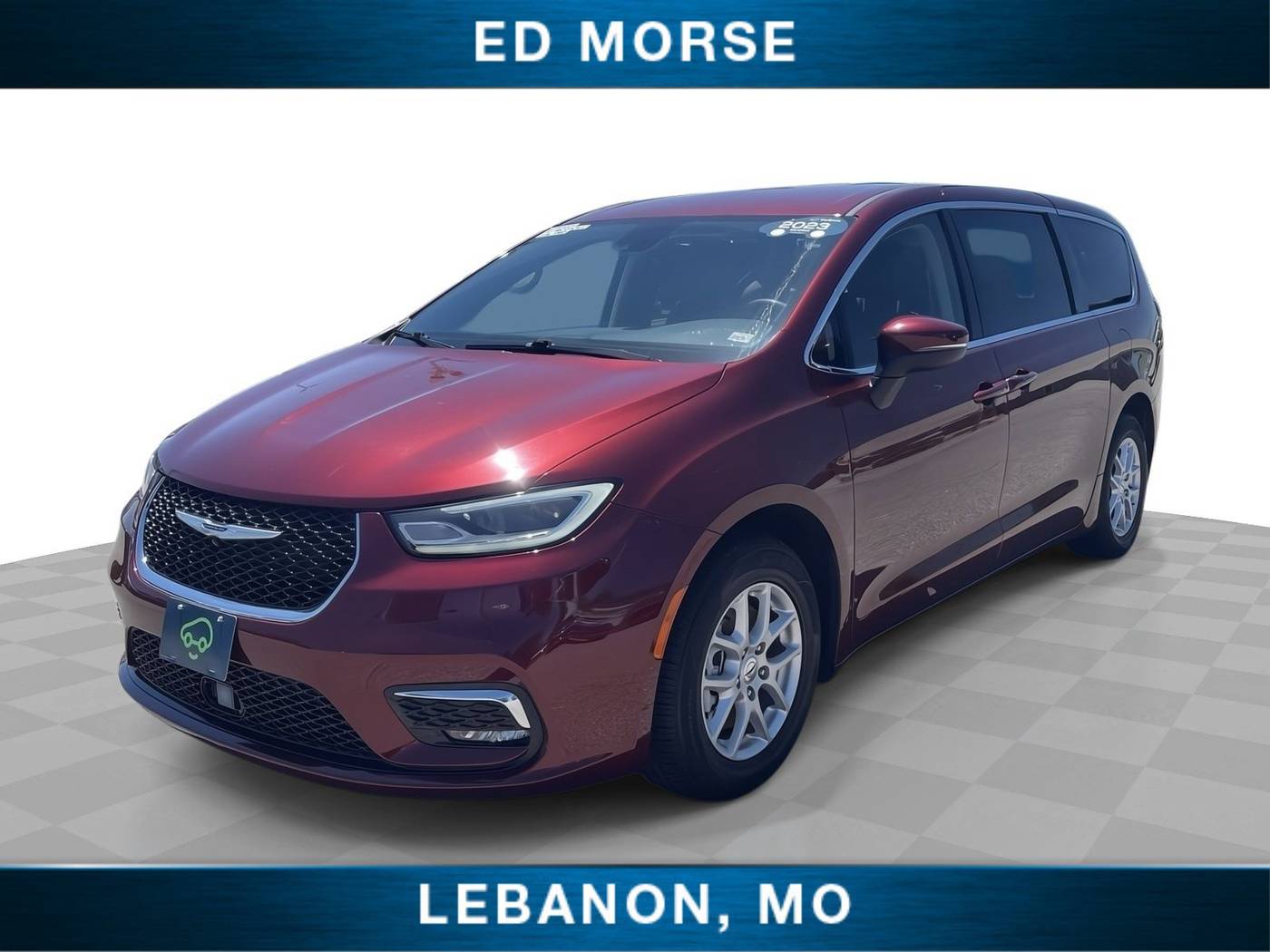 2023 Chrysler Pacifica Touring L — Minivan — 60,902 mi — Lebanon, MO