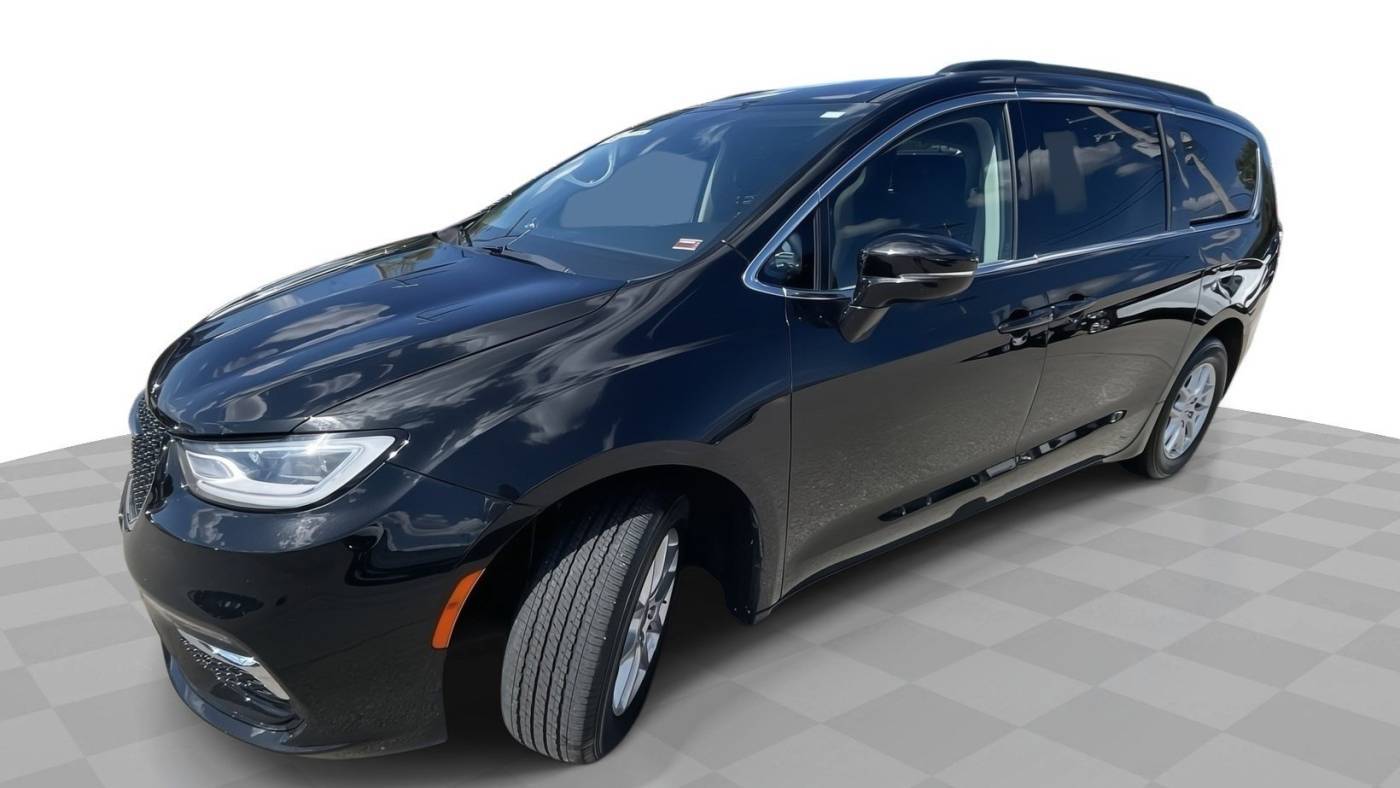 2022 Chrysler Pacifica Touring L — Minivan — 69,032 mi — Lebanon, MO