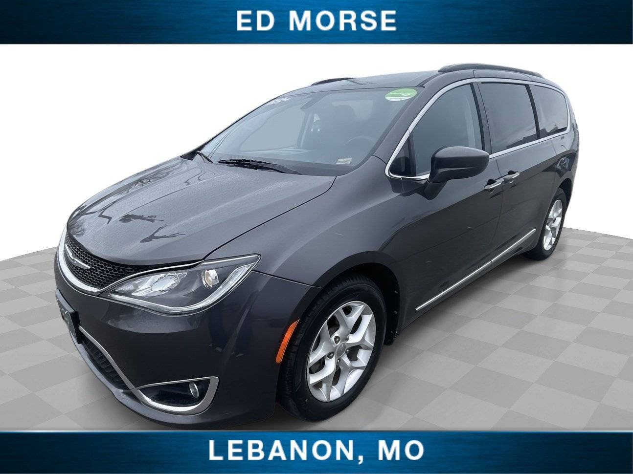 2017 Chrysler Pacifica Touring L — Minivan — 114,009 mi — Lebanon, MO
