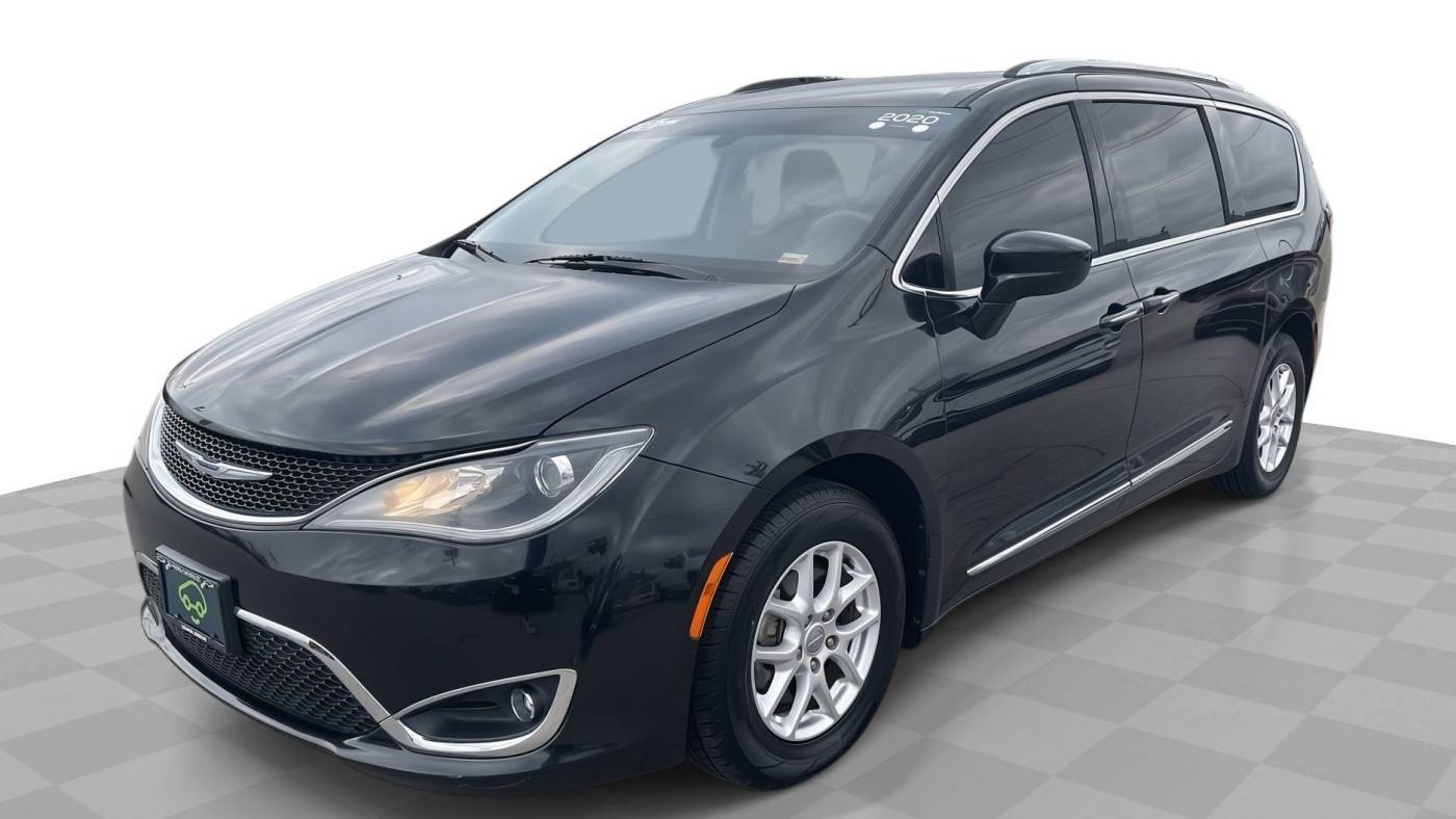 2020 Chrysler Pacifica Touring L — Minivan — 90,147 mi — Lebanon, MO