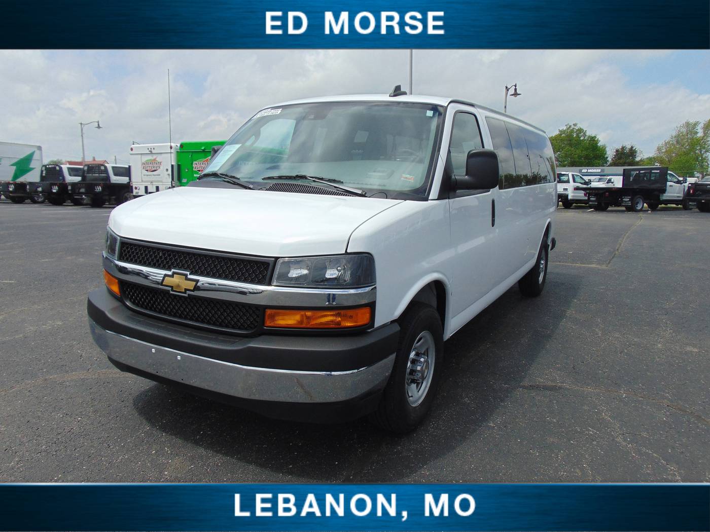 2024 Chevrolet Express Passenger LT — Passenger Van — 9,081 mi — Lebanon, MO