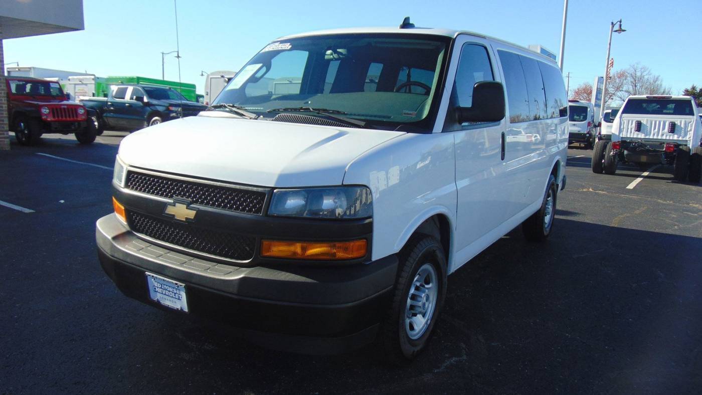 2018 Chevrolet Express Passenger LS — Passenger Van — 79,650 mi — Lebanon, MO