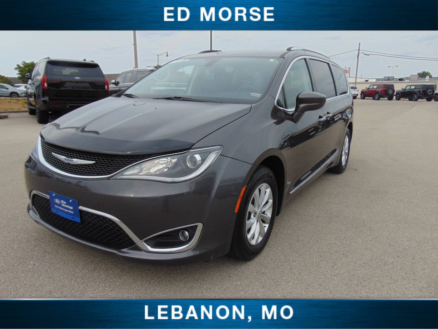 2019 Chrysler Pacifica Touring L — Minivan — 82,699 mi — Lebanon, MO